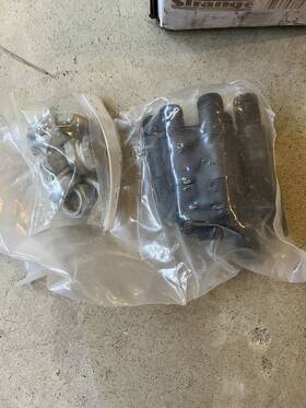 A1037 Strange Engineering 5/8 Inch Stud Kit With .875 Wide Shank Includes .438 Thick Washers